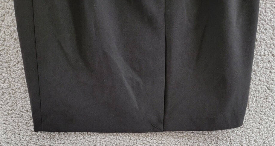 Calvin Klein Scuba Crepe Pencil Skirt Women's 12 Black Solid Back Zip Closure