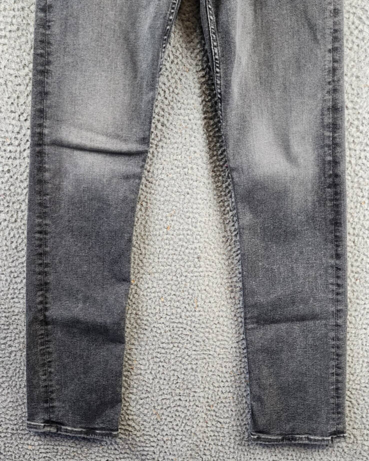 MOTHER The Mid Rise Rider Skimp Jeans Women's 23 I Hate Snakes Button Closure