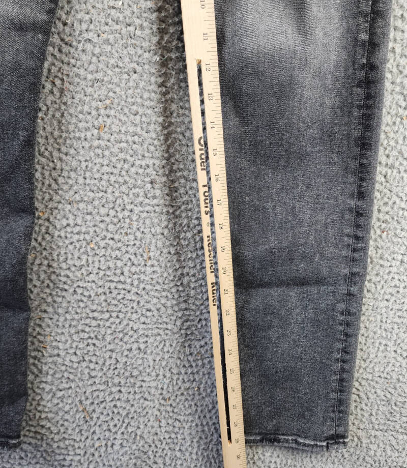 MOTHER The Mid Rise Rider Skimp Jeans Women's 23 I Hate Snakes Button Closure