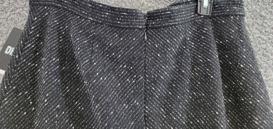 DKNY Knit Tweed A-Line Skirt Women's 16 Black/White Herringbone Back Zip Closure