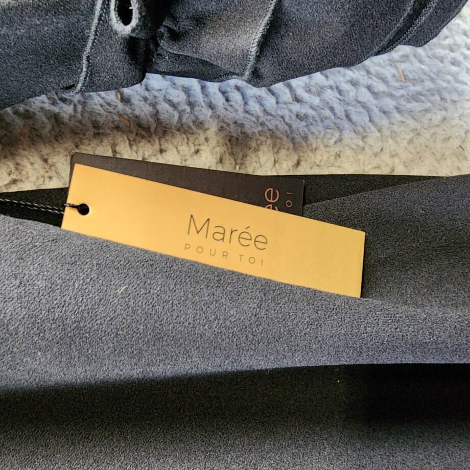 Maree Pour Toi Plus Ruffle-Cuff Shift Dress Women's 23 Black Round Neck 3/4 Zip