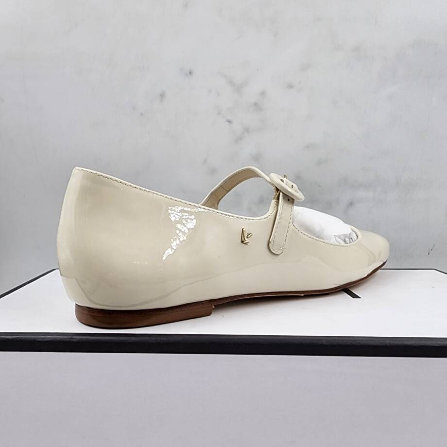 Larroudé Blair Patent Mary Jane Ballerina Flats Women's 6.5 Ivory Buckle Closure