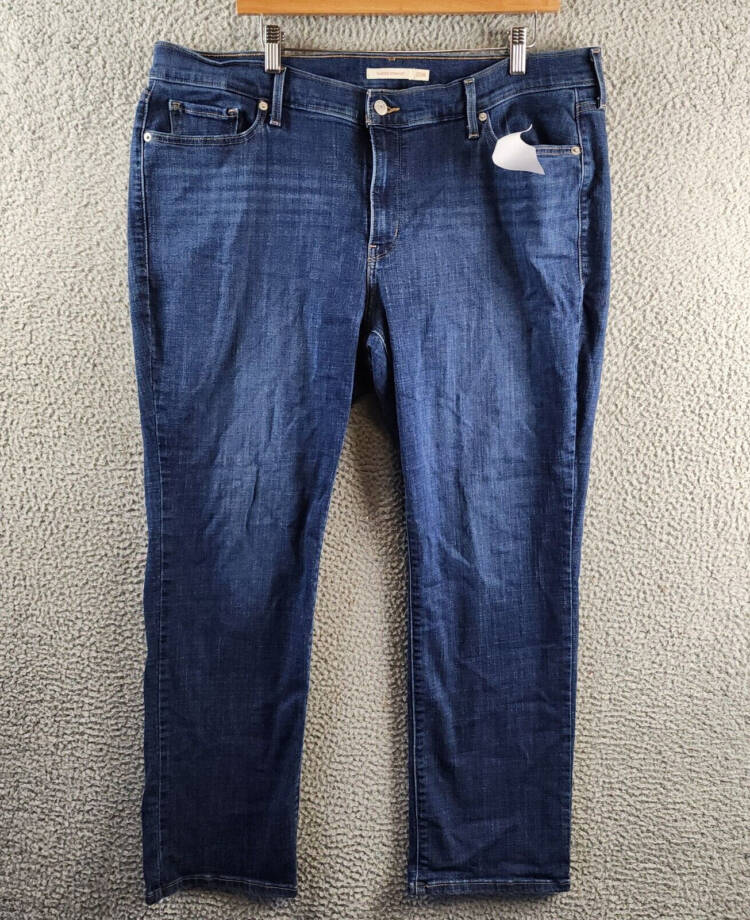 Levi's Plus Classic Straight Leg Jean Women's 20W Blue 5-Pocket Zip & Button