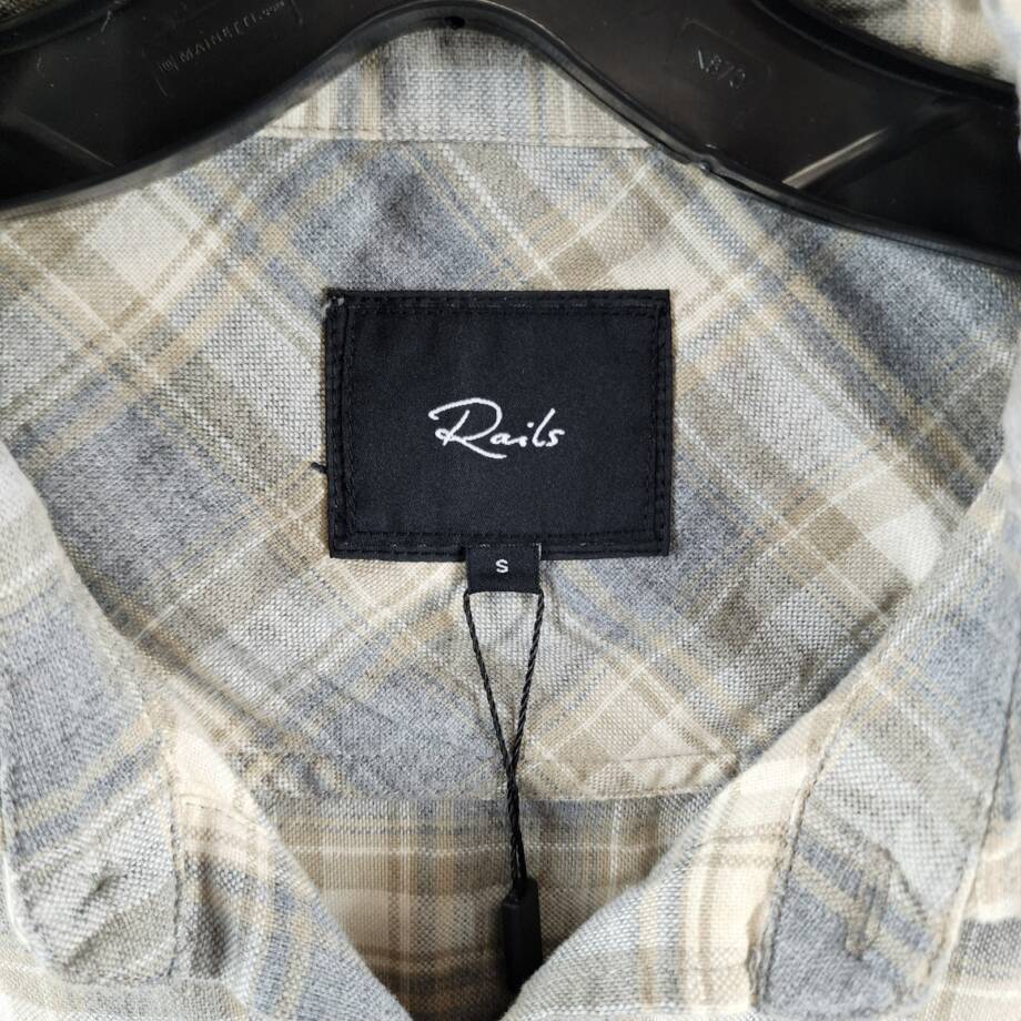 Rails Wyatt Plaid Button Up Shirt Men's S Charcoal Dessert Melange Long Sleeve