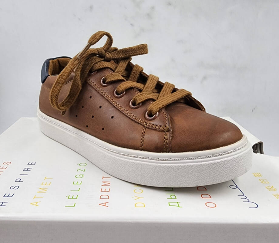 GEOX Nashik Garçon Low Cut Sneaker Boys 31 Cognac/Navy Lace And Zip Closure