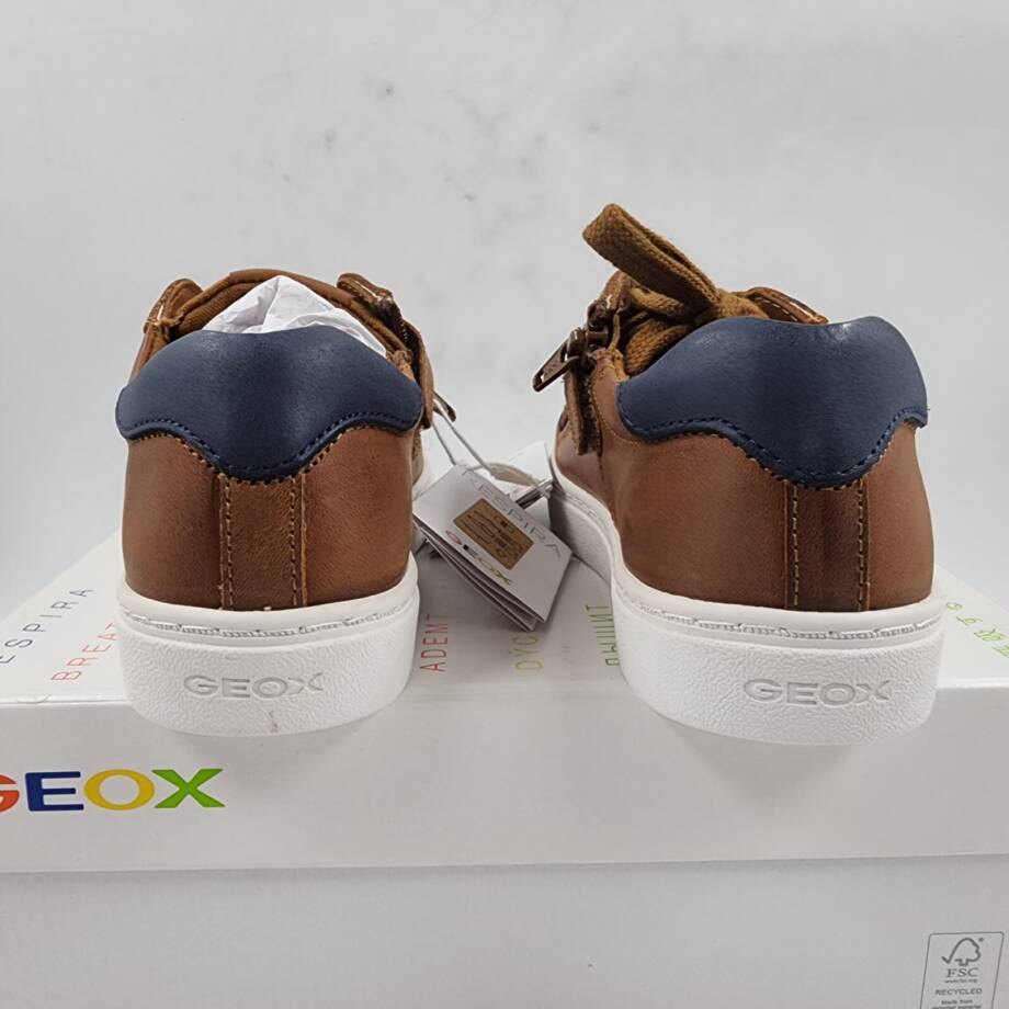 GEOX Nashik Garçon Low Cut Sneaker Boys 31 Cognac/Navy Lace And Zip Closure
