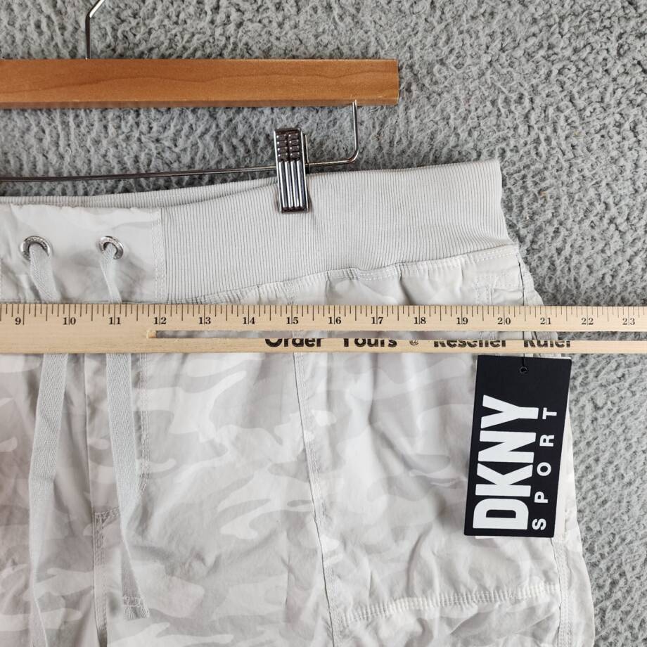 DKNY Camo Print Cropped Cargo Jogger Pants Women's XL Grey Drawstring Waist