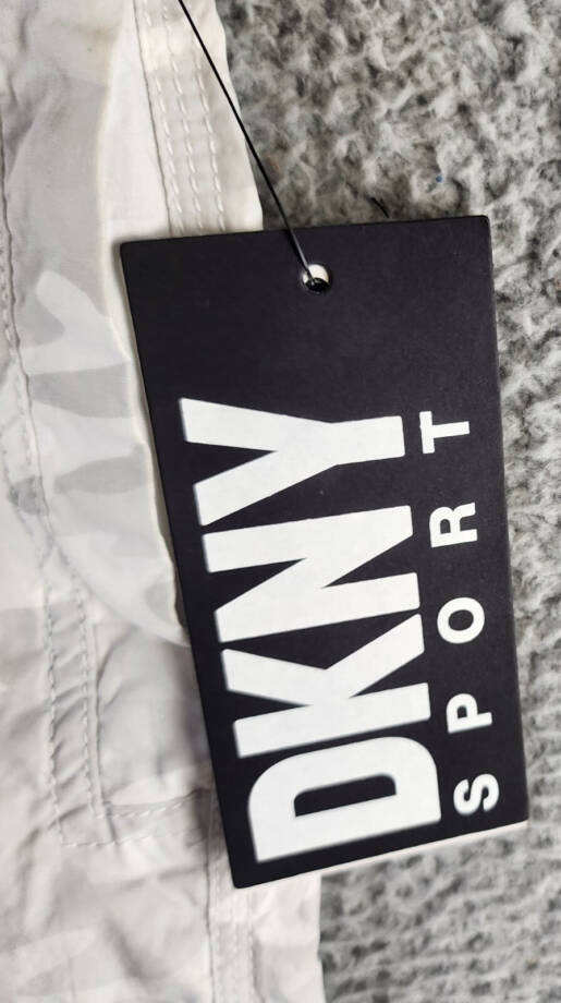 DKNY Camo Print Cropped Cargo Jogger Pants Women's XL Grey Drawstring Waist