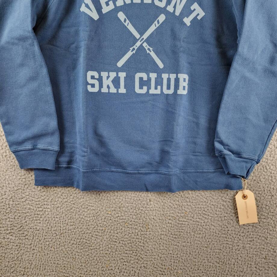 Retrobrand Long Sleeve Graphic Sweatshirt Women Large Vintage Mid Navy Pullover