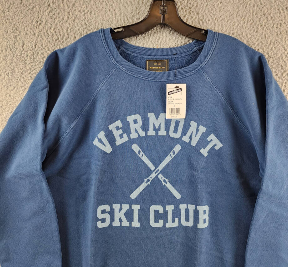 Retrobrand Long Sleeve Graphic Sweatshirt Women Large Vintage Mid Navy Pullover