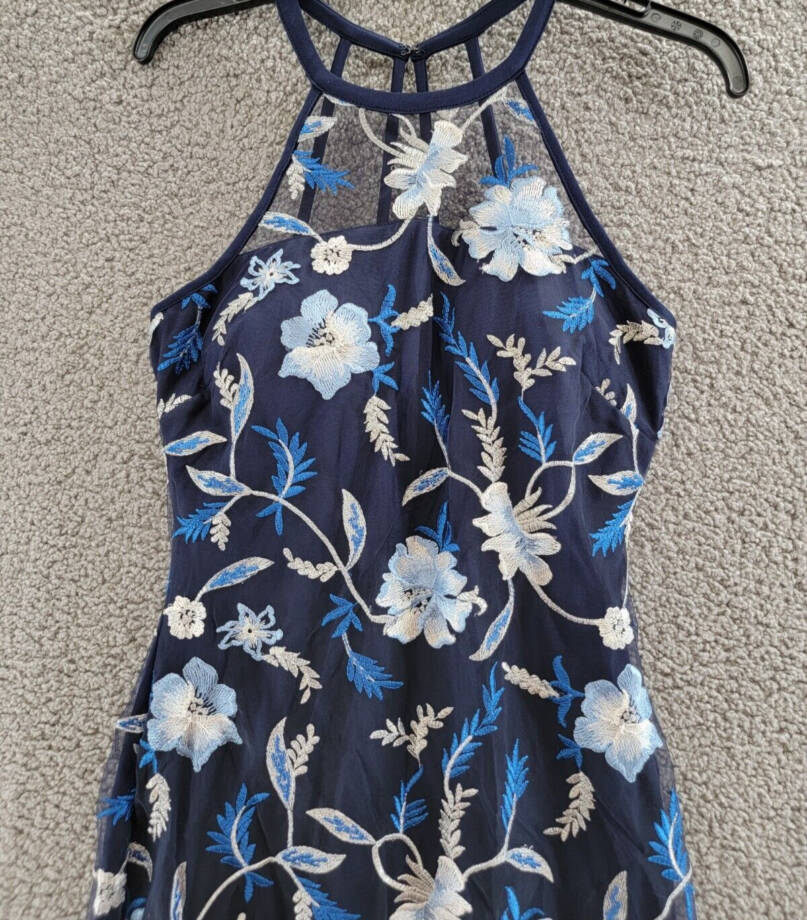 GUESS Embroidered-Floral Mesh Sheath Dress Women's 4 Multi Round Neck Back Zip