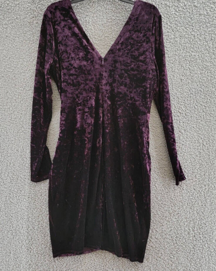 GUESS Velvet Ruched-Front Dress Women's 12 Plum V-Neck Long Sleeve Back Zipped