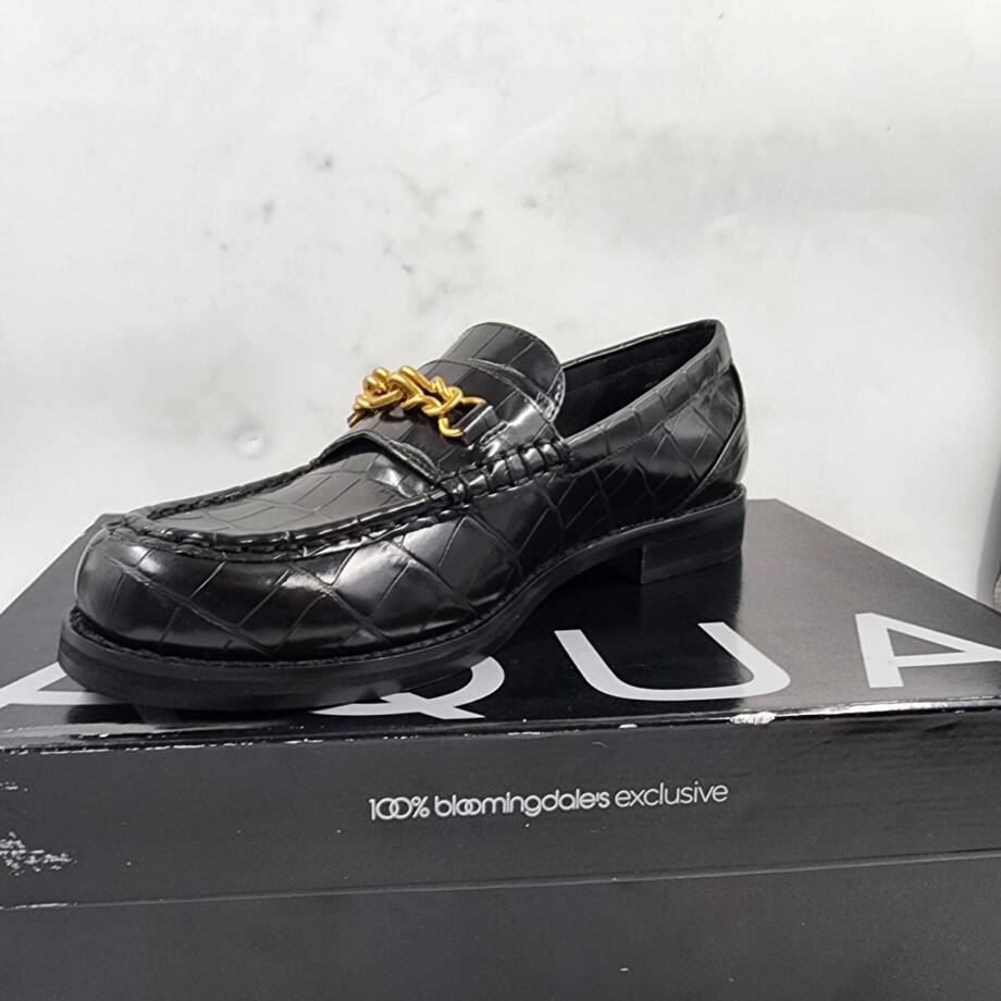 AQUA Perle Croc Embossed Loafers Women's 8M Black Round Moc-Stitch Toe Slip On