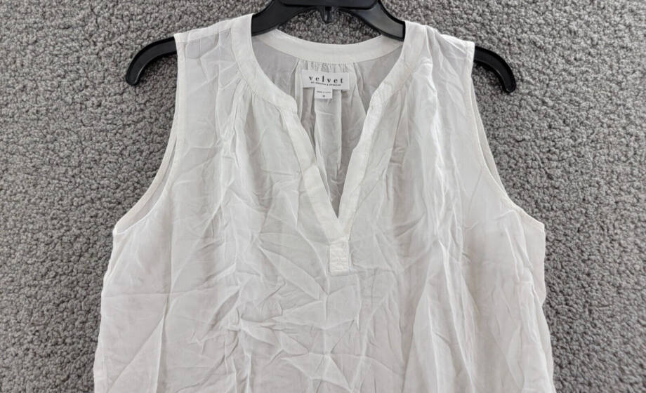 Velvet by Graham & Spencer Peachy Sleeveless Top Women's M White Split Neck~