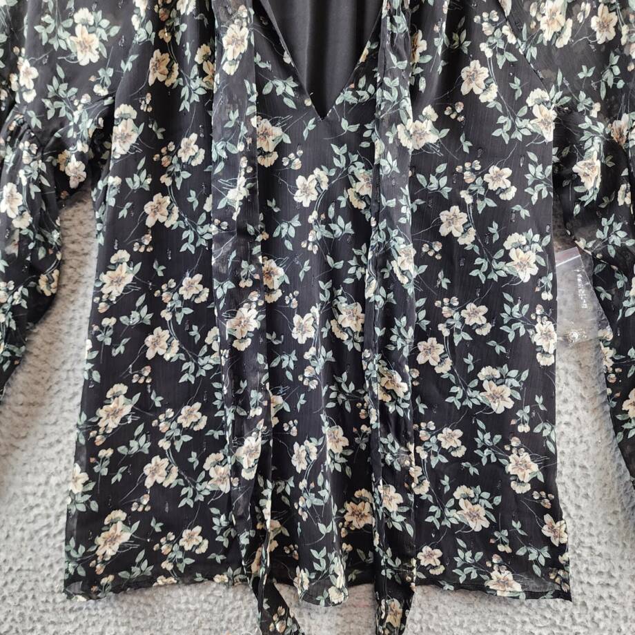 VINCE CAMUTO Printed Bow Back Blouse Women's XXS Rich Black Multi Long Sleeve