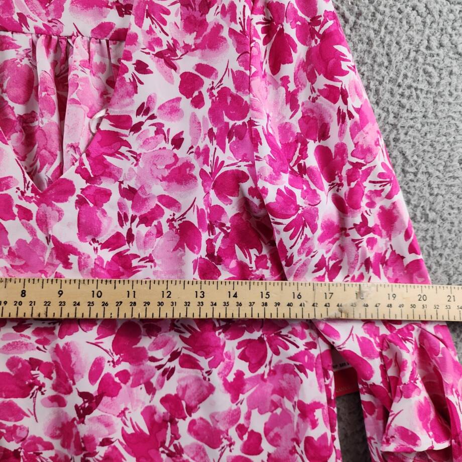 VINCE CAMUTO Bell Sleeve V-Neck Top Women's XS Hot Pink Long Sleeve Pullover