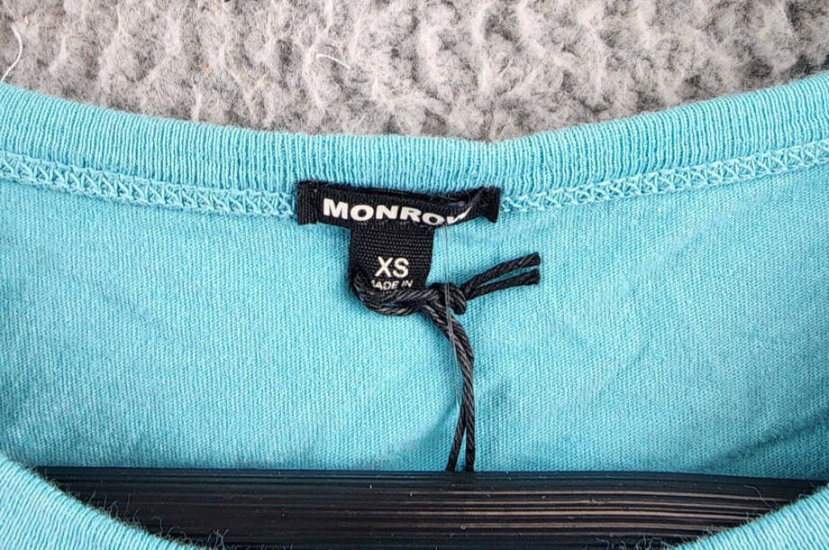 Monrow Solid Vintage T-Shirt Women's XS Blue Pullover Style Short Sleeves~