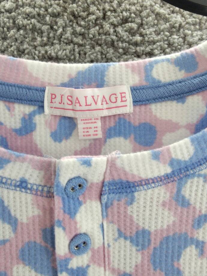 P.J. Salvage Leopard Is My Happy Long Sleeve Top Women's M Multi Pullover L/S