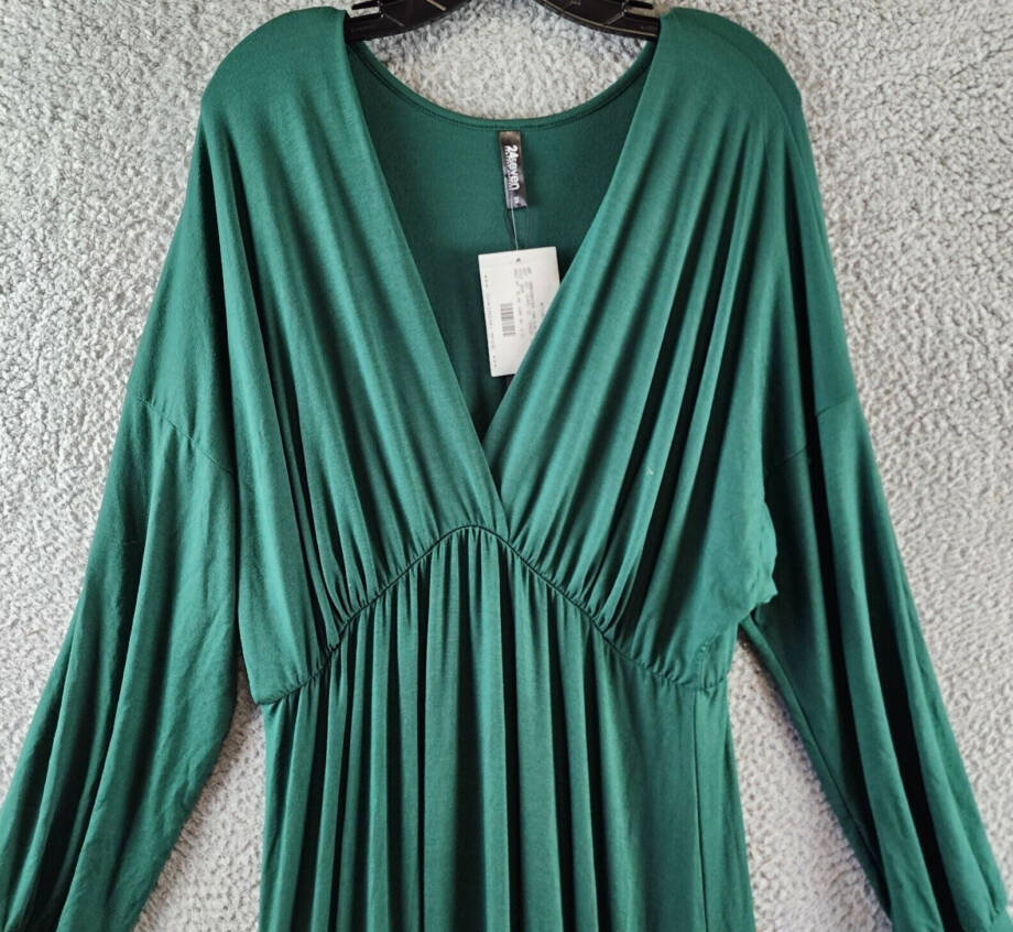 24seven Comfort Apparel Plus Size Bishop Sleeves Maxi Dress Women's 2X Green L/S
