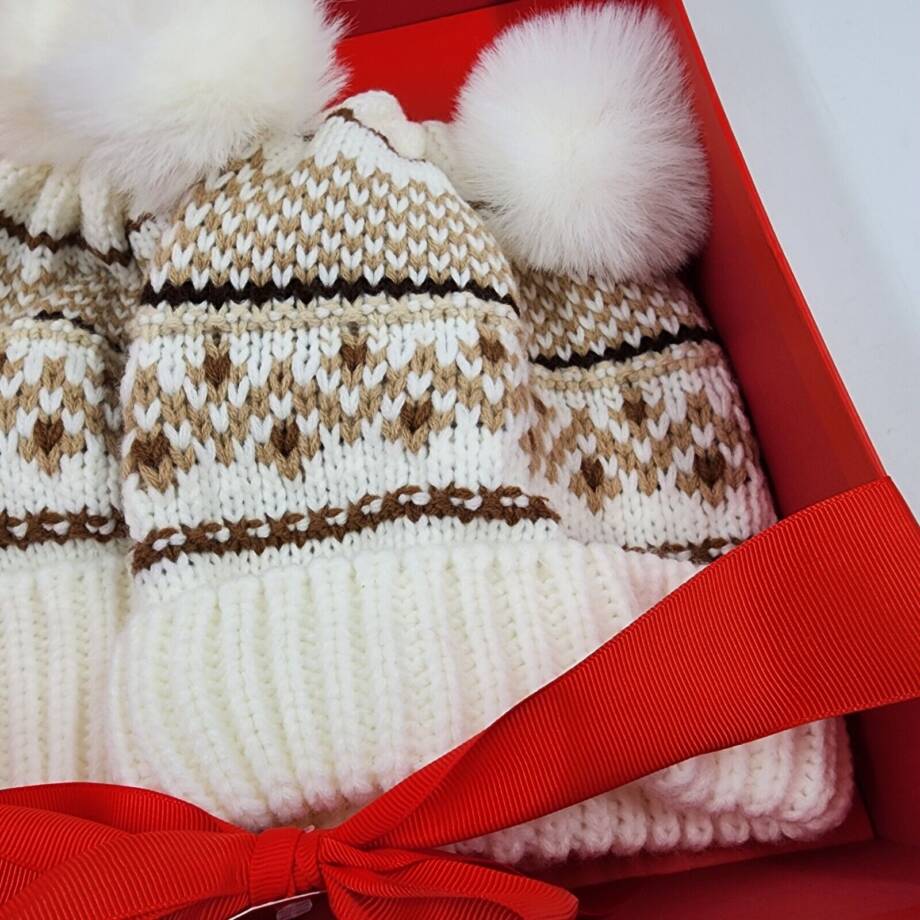 Charter Club Mommy & Me Adult & Child Fair Isle Beanies Set Womens Ivory Pompoms