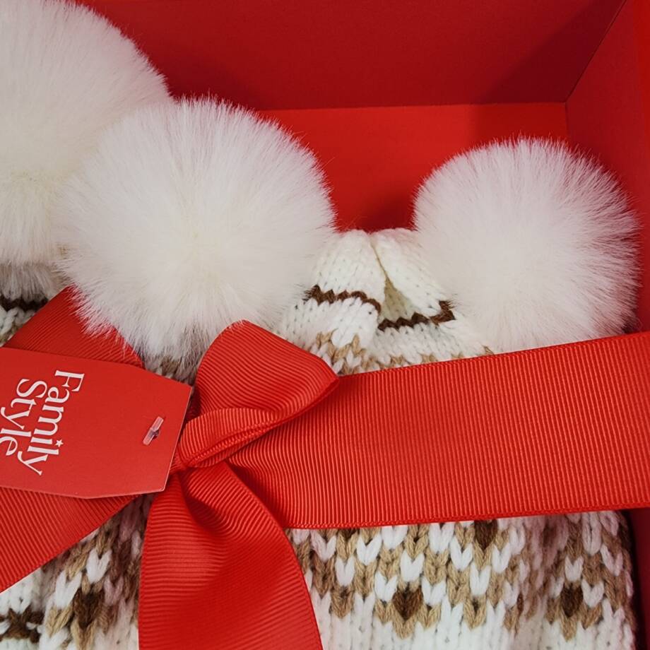Charter Club Mommy & Me Adult & Child Fair Isle Beanies Set Womens Ivory Pompoms