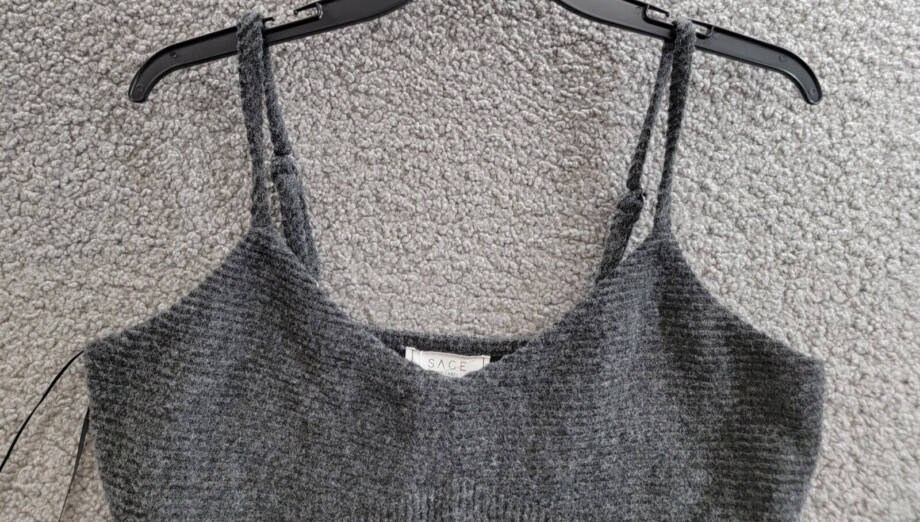 SAGE The Label Cropped Top Women's L Charcoal V-Neck Adjustable Strap Pullover