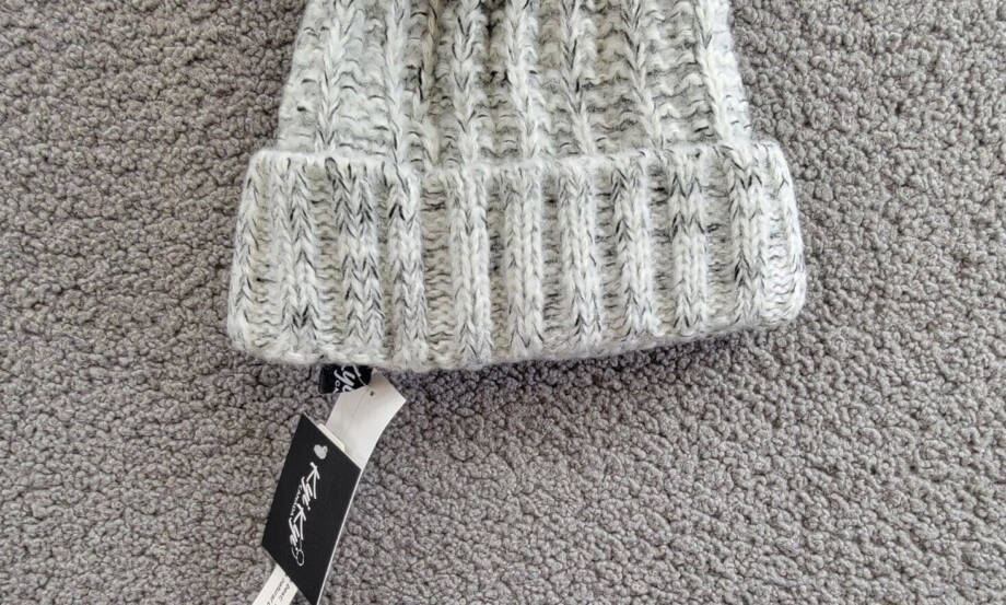 Kyi Kyi Knitted Faux Fur Pom Pom Beanie Hat Women's Silver/Gray Ribbed Hem