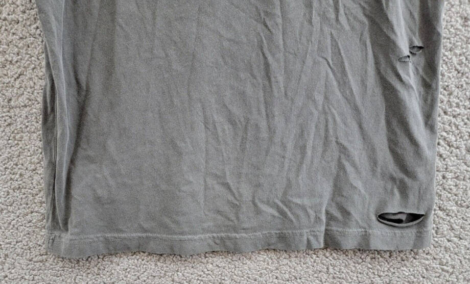 Dirty Cotton Scoundrels Def Leppard Rock Of Ages Shirt Womens XS Gray Distressed