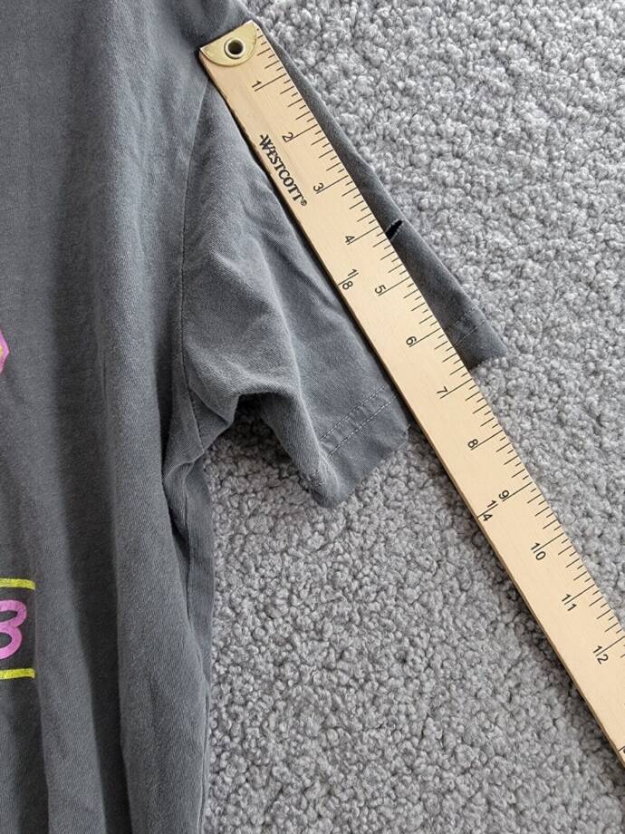 Dirty Cotton Scoundrels Def Leppard Rock Of Ages Shirt Womens XS Gray Distressed