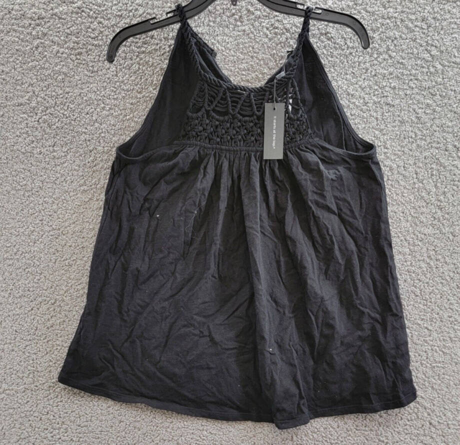 Cable & Gauge Macrame Knit Blouse Women's L Black Halter Sleeveless Hook & Eye