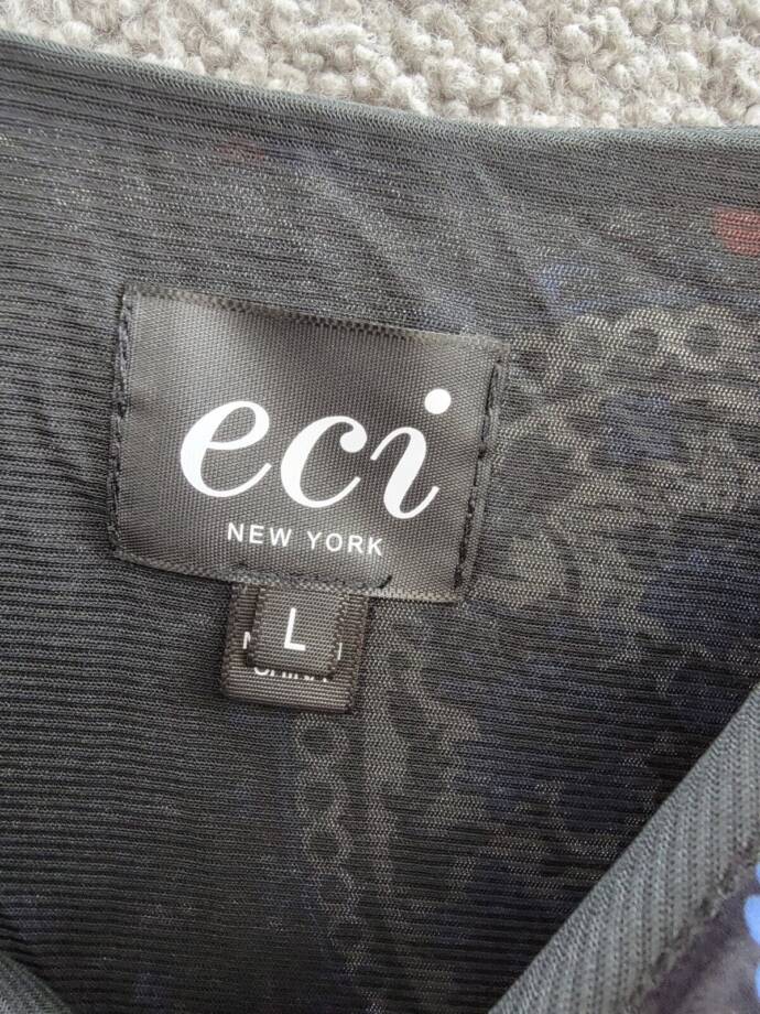 ECI New York Floral Paisley Print Sleeveless Dress Women's L Black Multi V-Neck