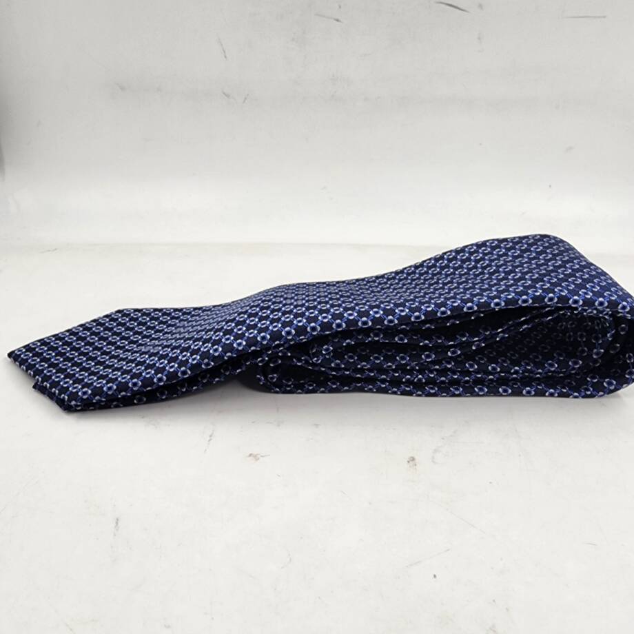 The Men's Store at Bloomingdale's Chainlink Grid Silk Classic Tie Men's 8 Navy
