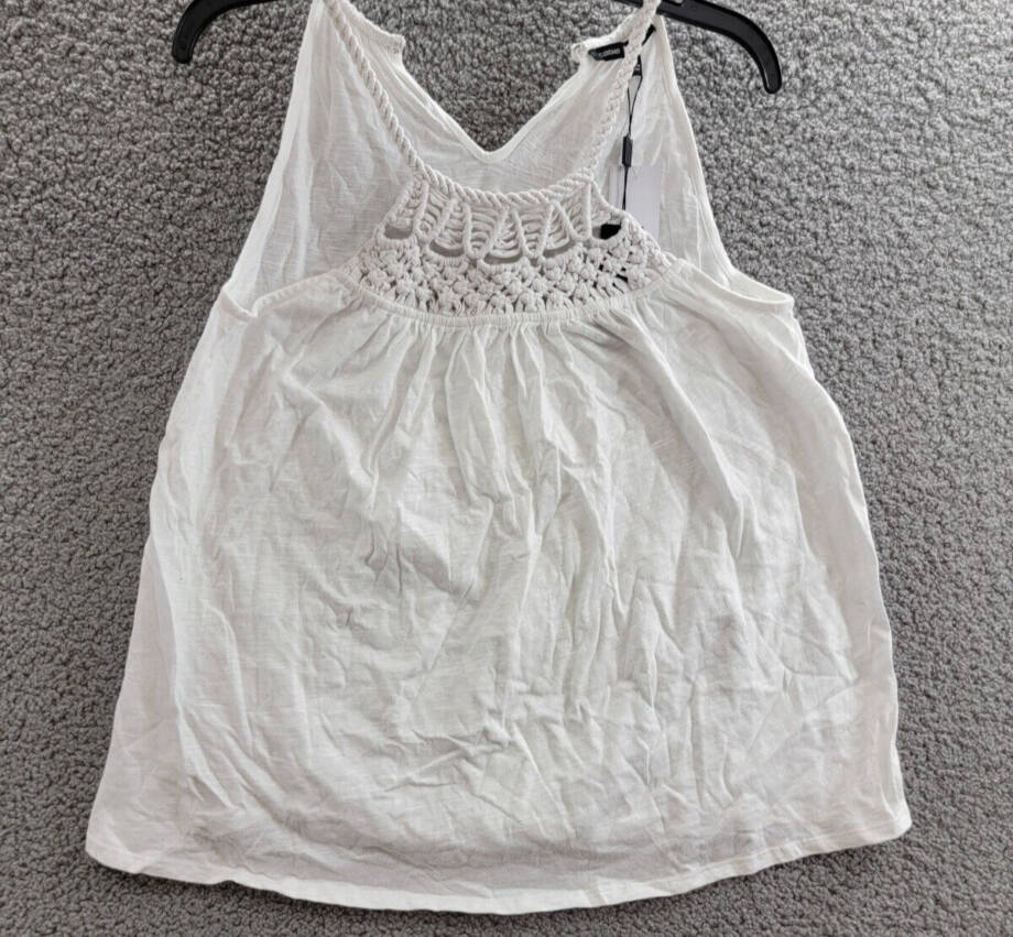 Cable & Gauge Macrame Knit Blouse Women's L White Solid Halter Neck Button Back