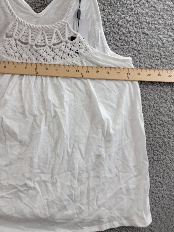 Cable & Gauge Macrame Knit Blouse Women's L White Solid Halter Neck Button Back