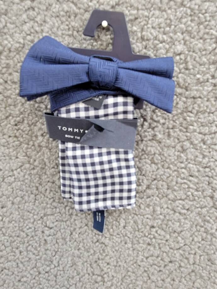 Tommy Hilfiger Silk Tonal Stripe Solid Bow Tie & Gingham Pocket Square Set -Navy