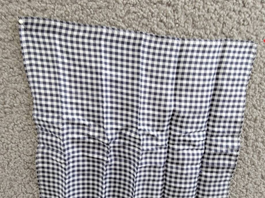 Tommy Hilfiger Silk Tonal Stripe Solid Bow Tie & Gingham Pocket Square Set -Navy