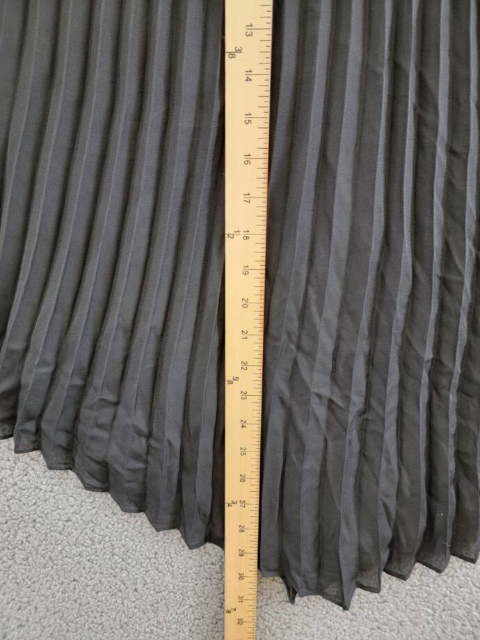 Cable & Gauge Pleated Top Womens S Black Sleeveless Back Button/Keyhole Closure