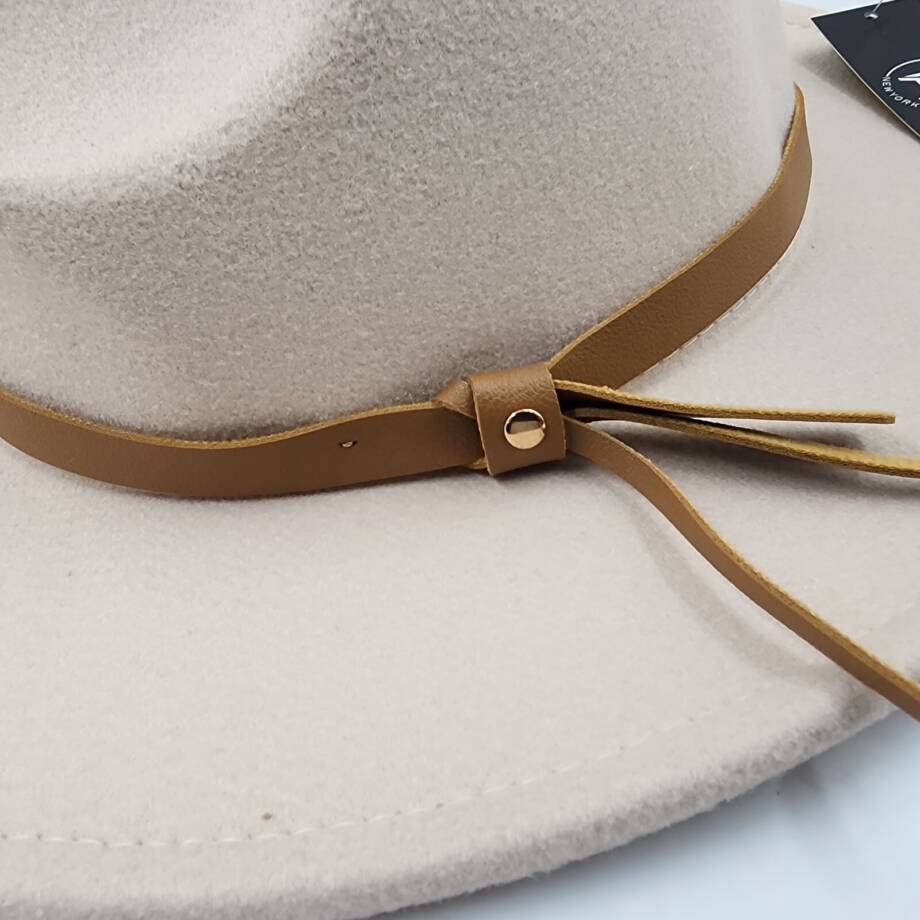 Marcus Adler Faux Leather Knotted Band Wool Blend Felt Hat Women's O/S Bone
