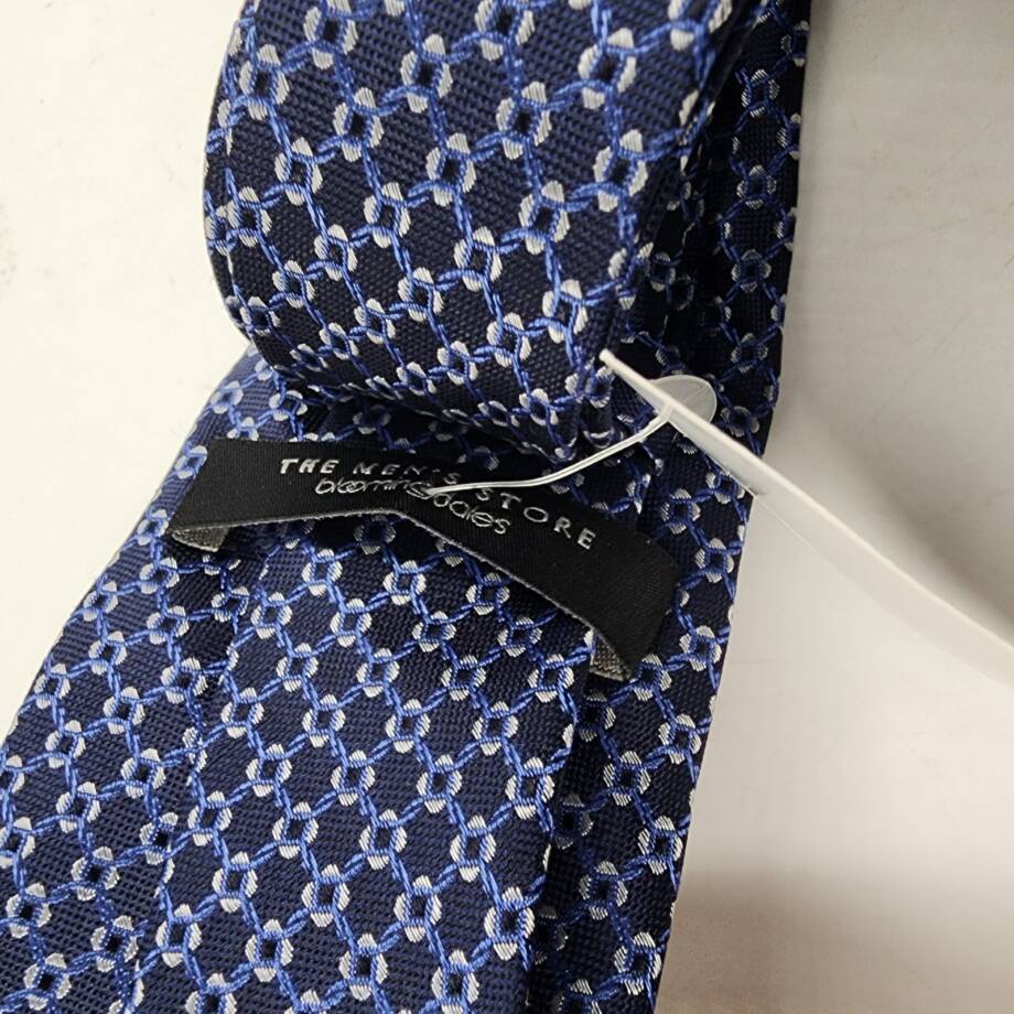 The Men's Store at Bloomingdale's Chainlink Grid Silk Classic Tie Men's 8 Navy
