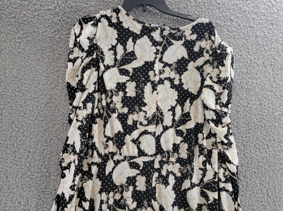 Guess Floral Print Stretch Wear to Work Dress Women's XL Soiree Back Zip L/S