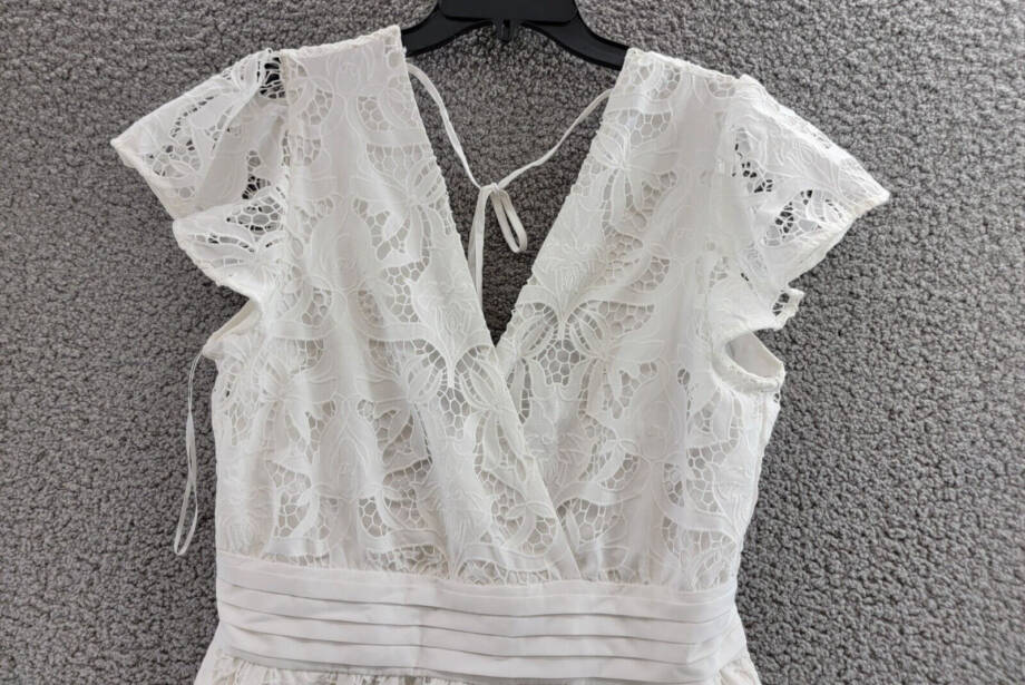 GUESS Chloe Ruffle-Sleeve Eyelet Smocked Romper Women's L White Back Zip S/S