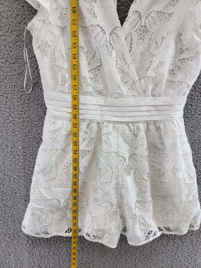 GUESS Chloe Ruffle-Sleeve Eyelet Smocked Romper Women's L White Back Zip S/S
