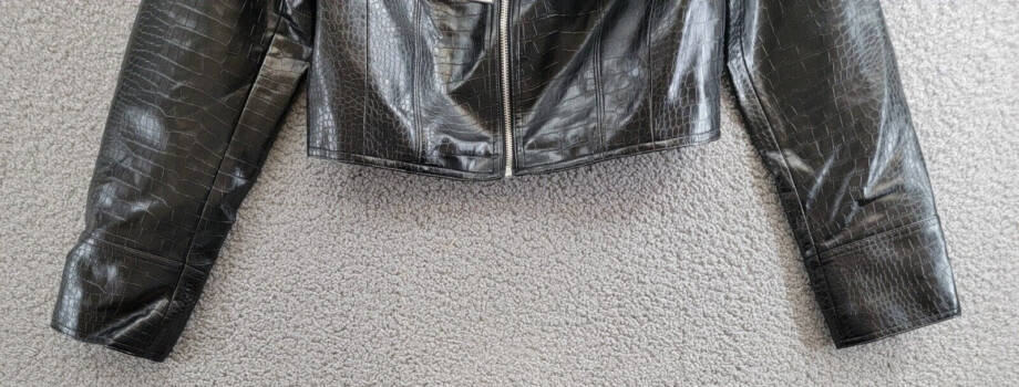 BCBG New York Croc-Print Faux-Leather Cropped Jacket Women's M Onyx Zip Closure