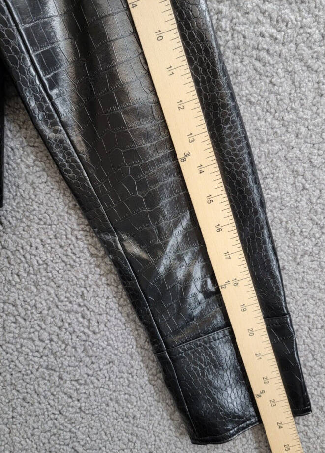 BCBG New York Croc-Print Faux-Leather Cropped Jacket Women's M Onyx Zip Closure