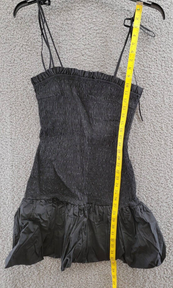 En Saison Smocked Bubble Hem Mini Dress Womens L Black Self-Tie Back Zip Closure