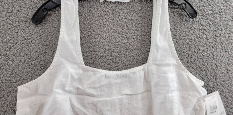 Bella Dahl Square Neck Tank Top Women's M White Solid Linen Back Button Closure