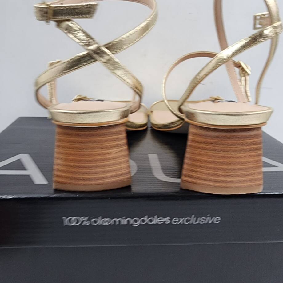 AQUA Allie Strappy Buckled Mid Heel Sandals Women's 9M Gold Open Square Toe