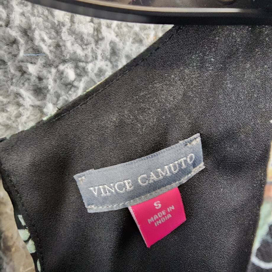 VINCE CAMUTO High Neck Sleeveless Top Women's S Black Multi Floral Button Back