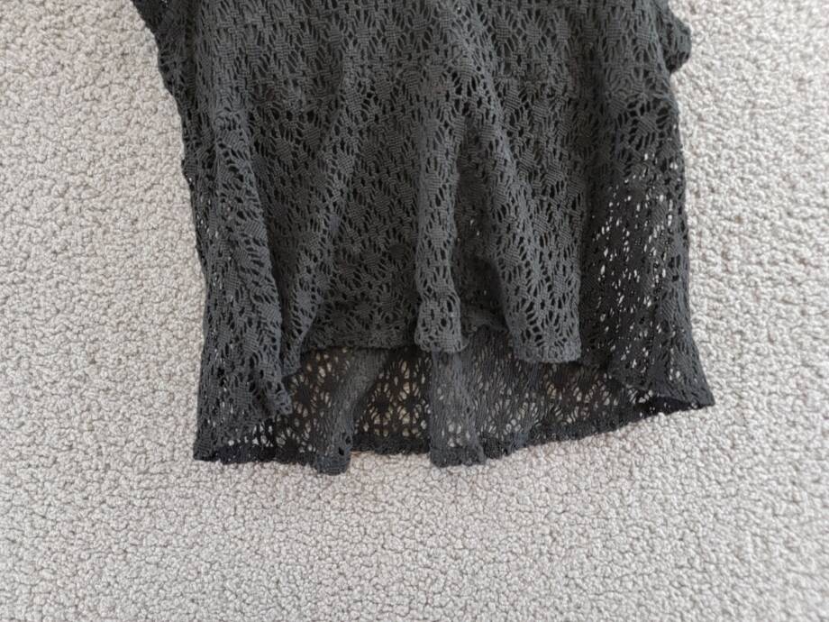 AQUA Crochet Flutter Sleeve Top Women's M Black V-Neck Keyhole O-Ring Detail
