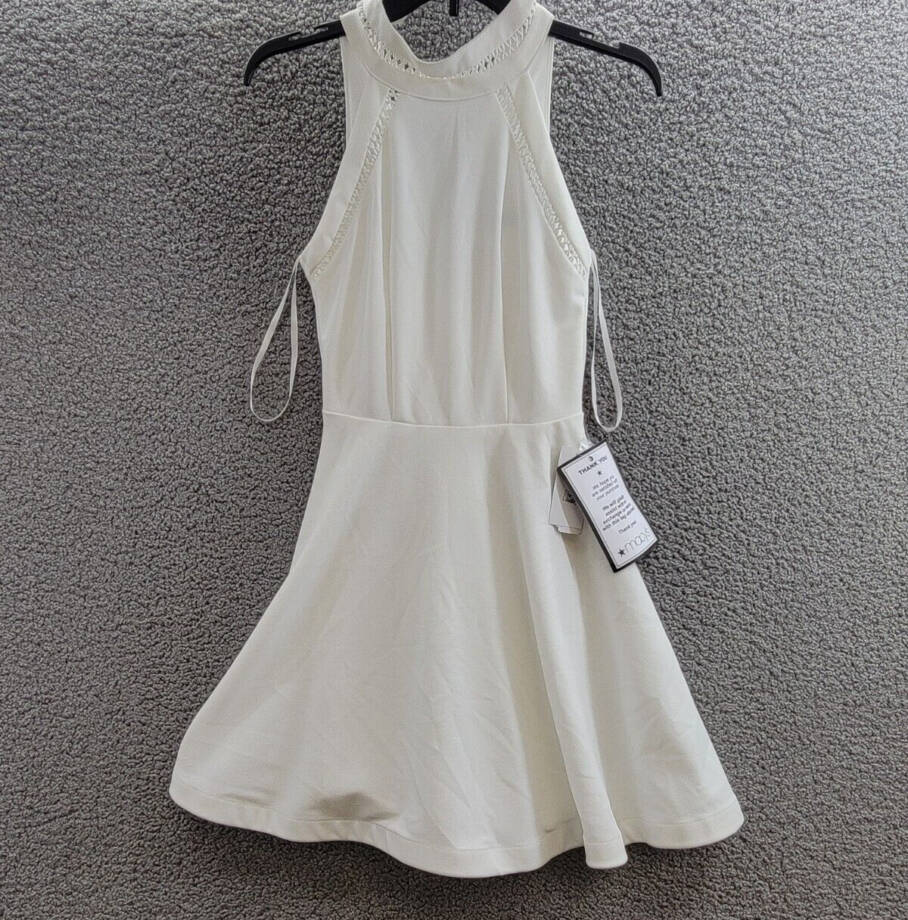 B Darlin Halter-Neck Scuba-Crepe A-Line Dress Juniors 1/2 White Zip Button Back